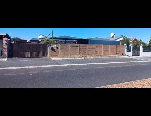 3 BEDROOM HOUSE FOR SALE IN PAROW NORTH